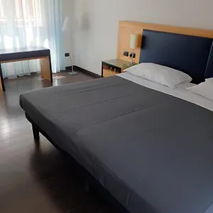 Luxury Station Apartamento